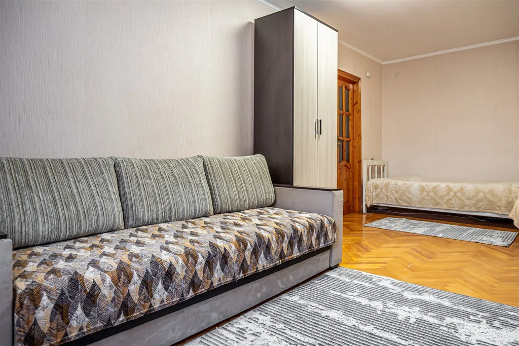 Двухкомнатная квартира у цирка