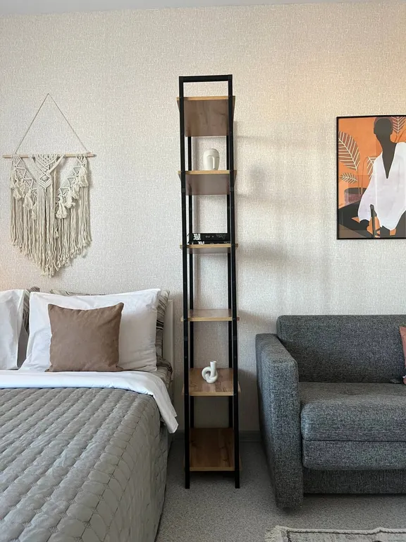 Уютная студия с видом на город