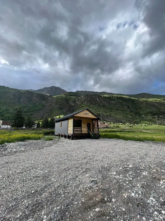 Гостевой дом Sabr с видом на горы