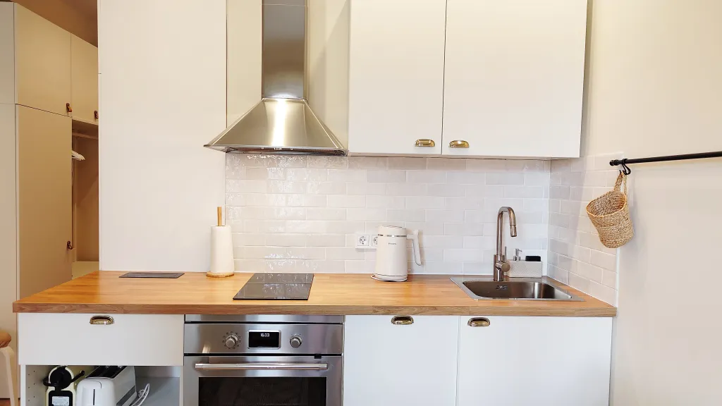 Студия в стиле бохо с видом на горы — уют и комфорт в центре