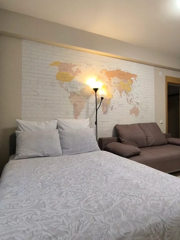 Квартира с балконом и видом на горы