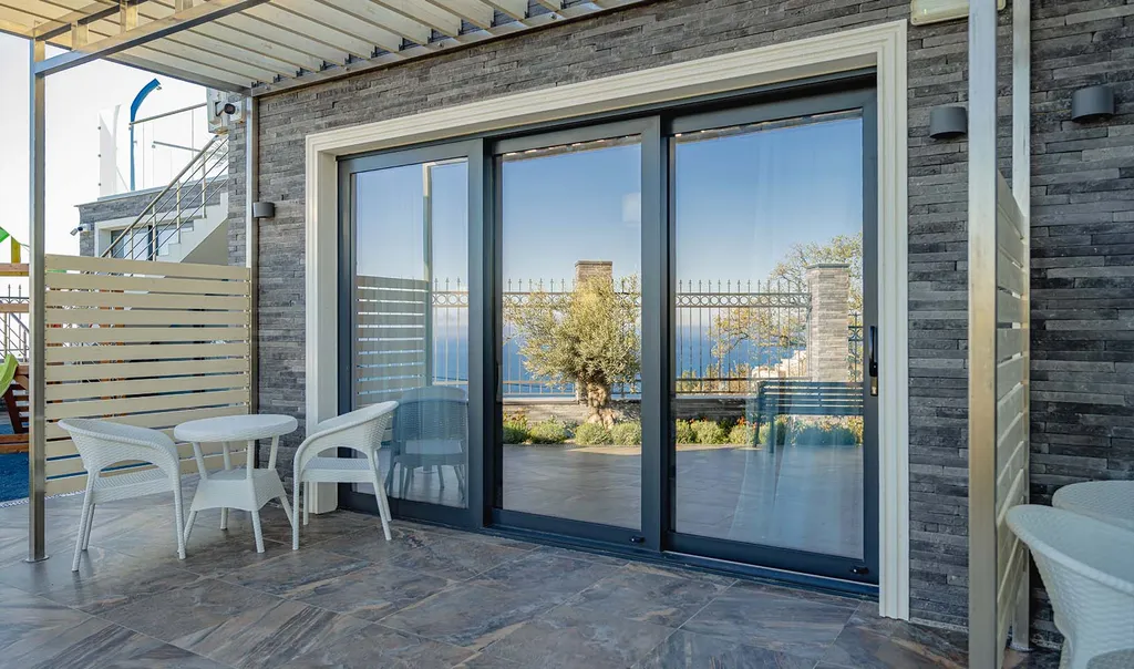 Комфорт Семейный дворик с террасой