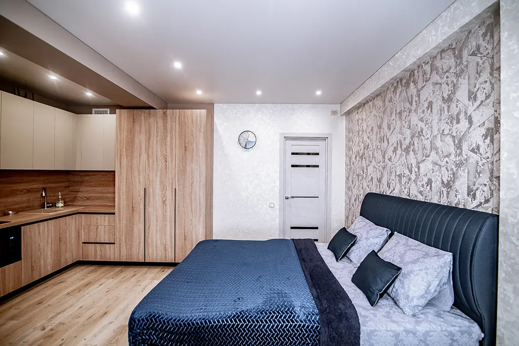 Квартира Уютная студия с прекрасным видом на город — аренда посуточно в Южно-Сахалинск