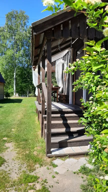 Дом в живописном месте с  видом на реку