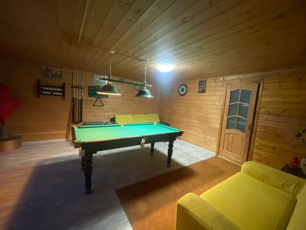 Дом с бильярдно-банным комплексом и банным чаном на дровах