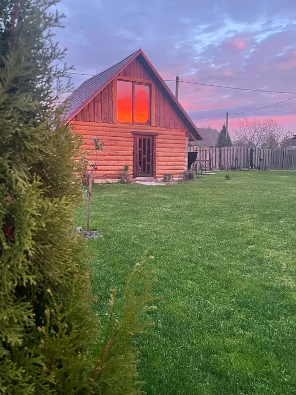 Обустроенная усадьба с камином на Нарочи