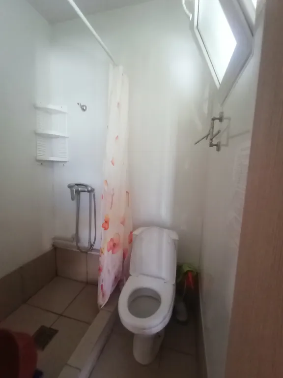 Домик с проходной комнатой