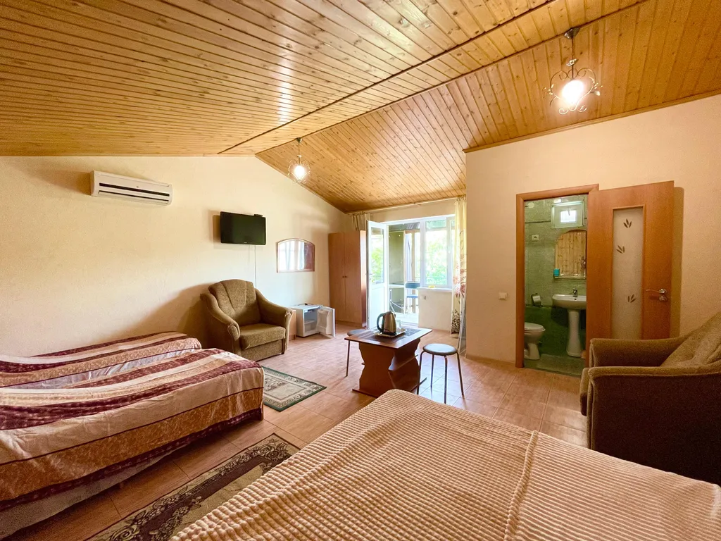 Квартира Квартира Большой номер для дружной компании — Геленджик