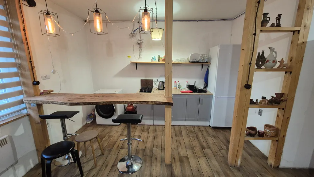 Домик с камином в горах