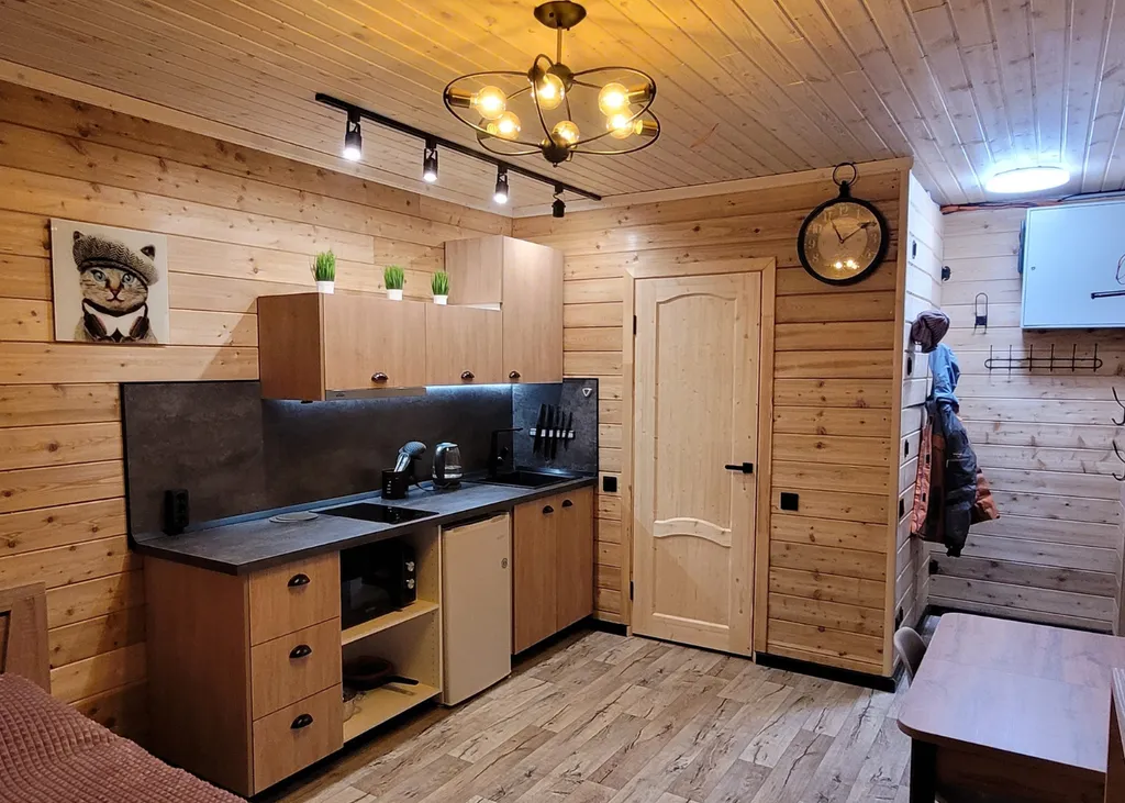 Коттедж Студия для двоих, часть дома с отдельным входом — Шерегеш