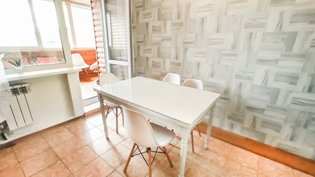 3-комнатная квартира в самом центре, площадь Ленина