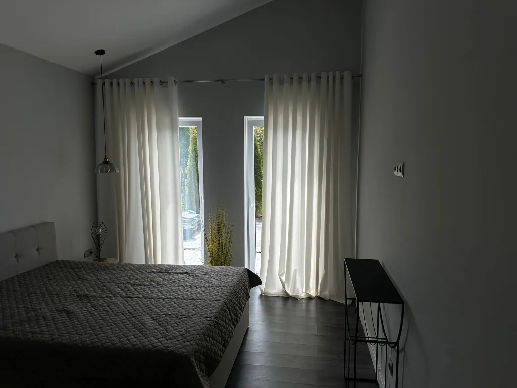 Уютный домик с видом на лес