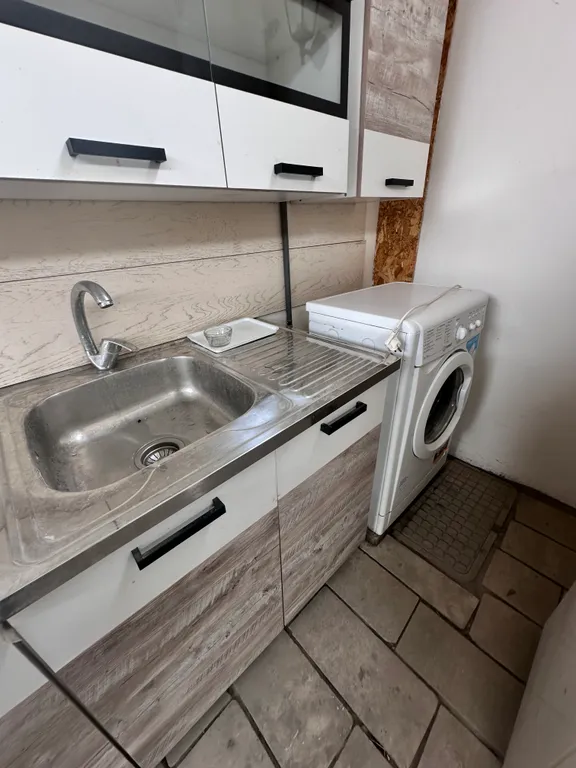 Уютная комната, в трёх шагах от моря