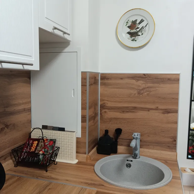 Душевная студия с дизайнерским ремонтом