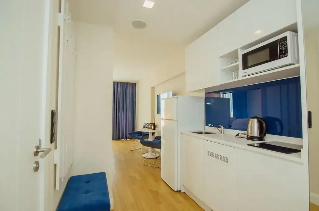 Orbi City View 22-25