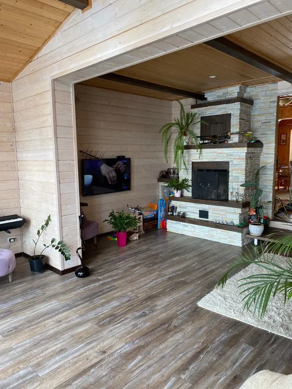 Уютный дом для семейного отдыха на берегу реки Шуя