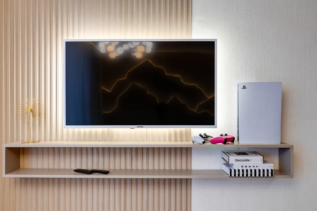 Спокойствие среди горной равнины