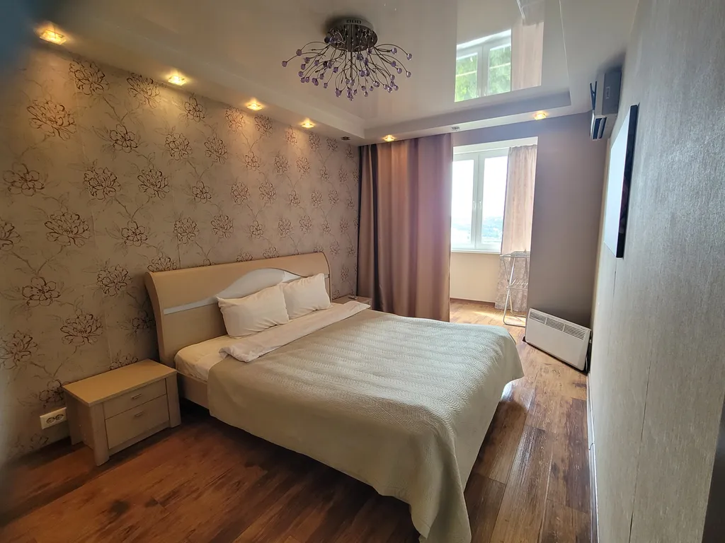 Квартира 2-комнатная квартира Home Time Apart для 5 гостей у Луговой площади — Владивосток