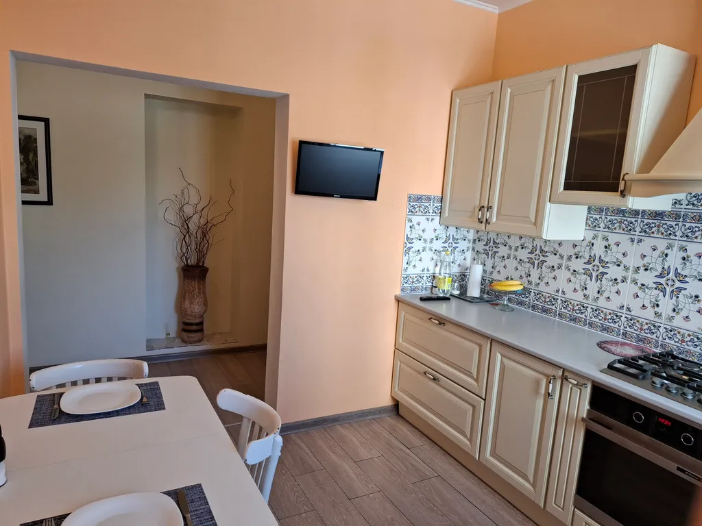 Уютная квартира в центре города, главная пешеходная улица