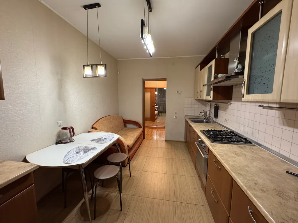 Просторная двушка в центре города