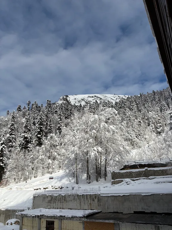 Студия в центре Домбая с видом на горы(у подъемников)