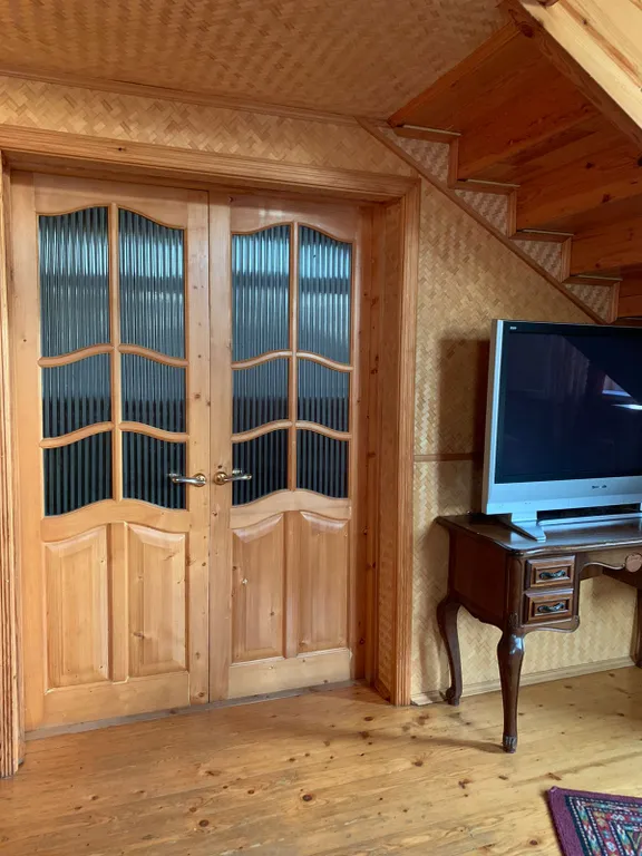 Дом с камином и садом! Две минуты до пляжа!