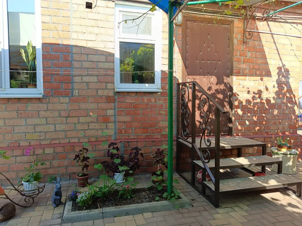 Тихий, уютный домик