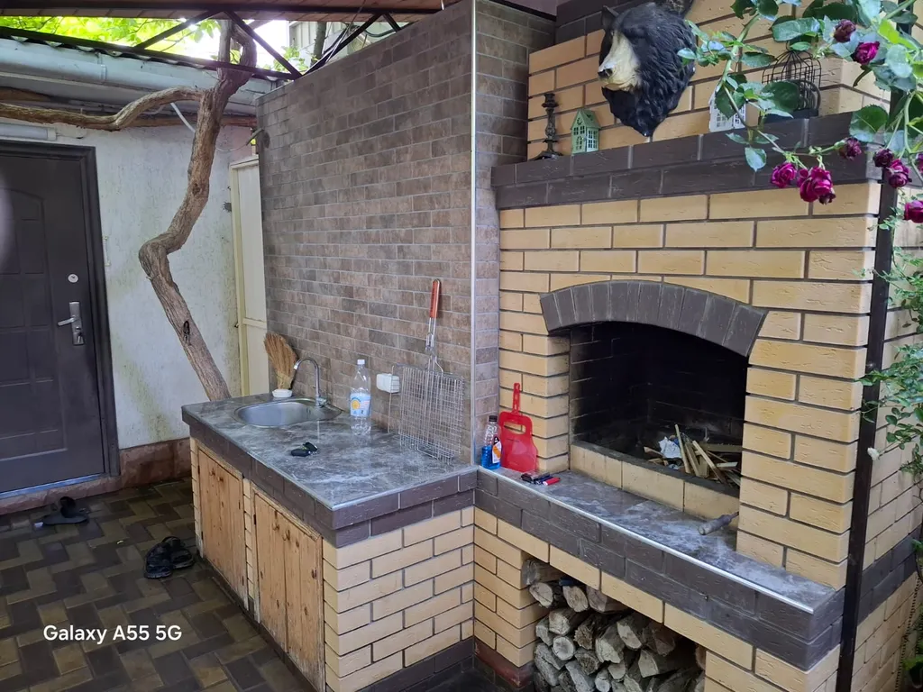 Двухкомнатный уютный дом со двором до моря 5 минут пешком