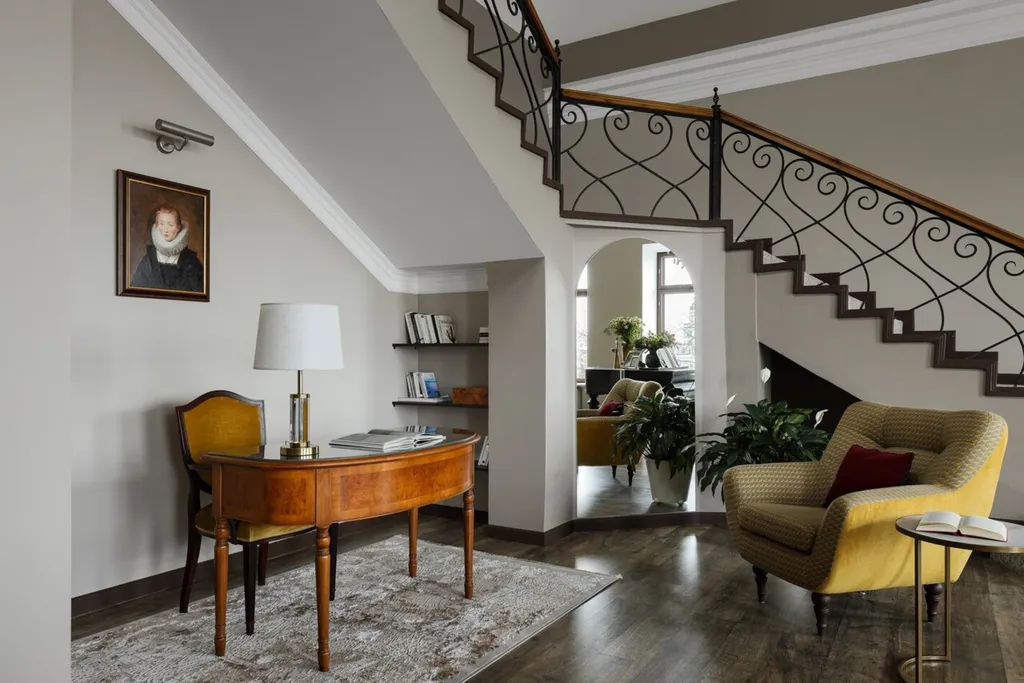 Апартаменты с видом на неву, террасой и бильярдом