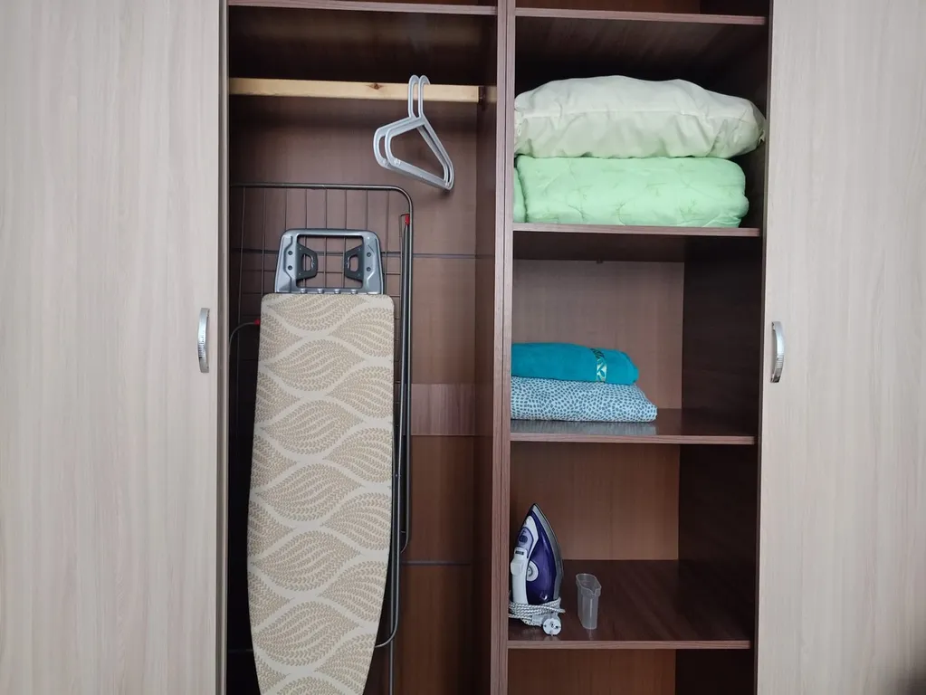 Квартира с двуспальной кроватью и диваном, рядом БСМ, ТЦ Апельсин