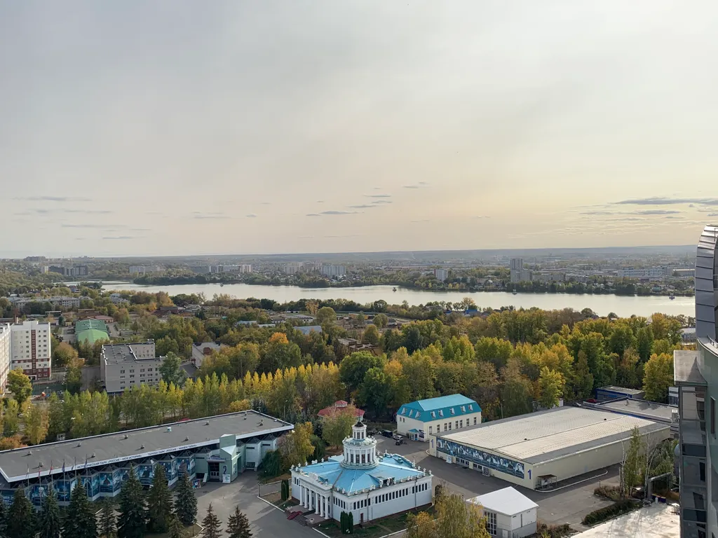 Комфортабельная студия с видом на Волгу