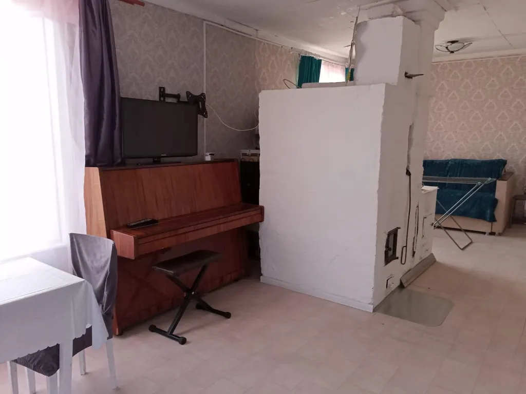 Поморский деревенский домик на берегу Белого моря