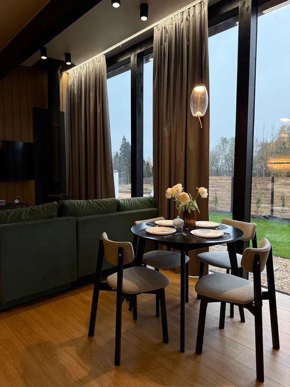 Уютный нoвый дом с сауной у горнолыжного склона "Морошка"