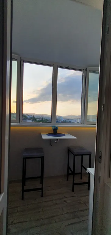 Уютная студия рядом с центром и видом на горы