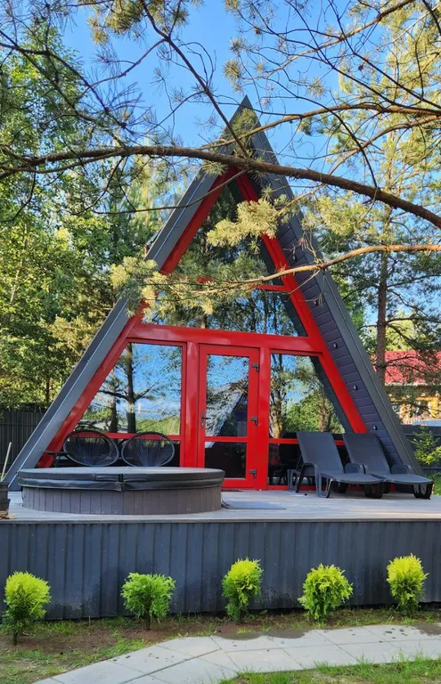 Уютный A-frame в 25 км от Минска с горячей купелью и видом на лес