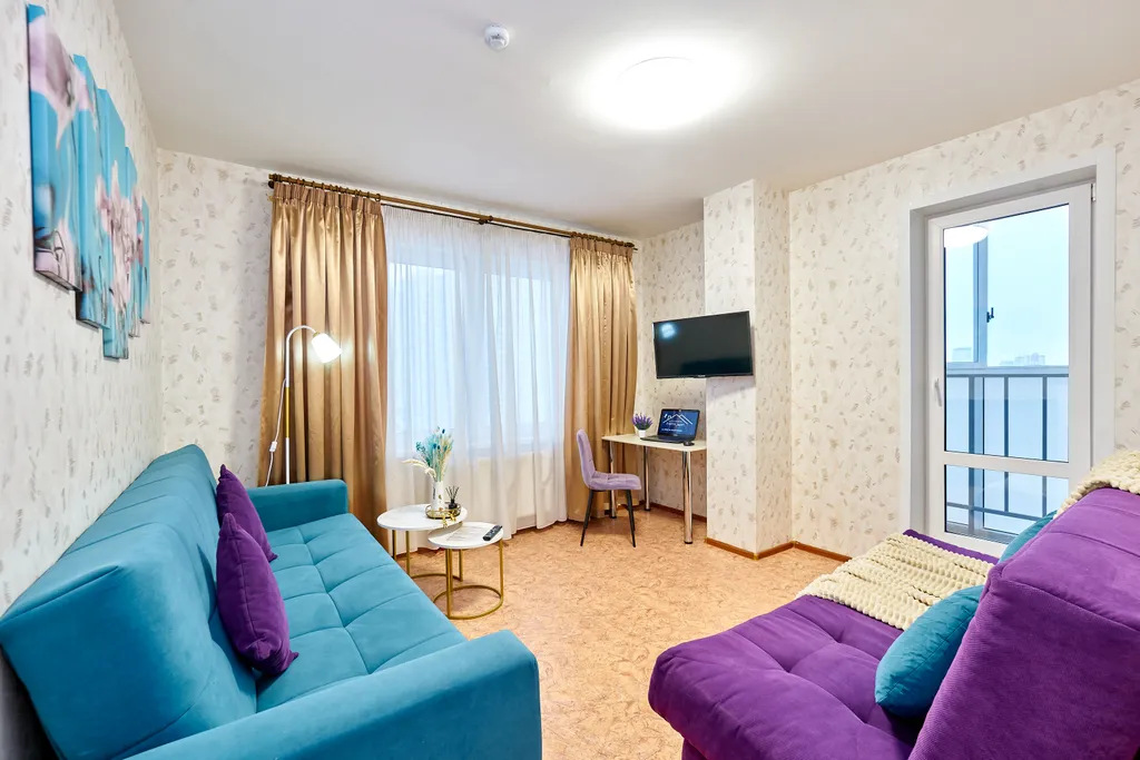 Уютная двухкомнатная квартира с отдельной кухней на 7 человек