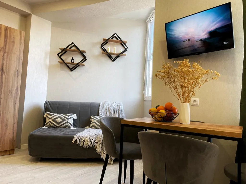 Апартаменты с видом на горы в 3 минутах до пляжа