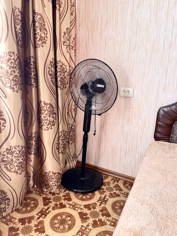 Квартира в центре посёлка Врангель с видом на море