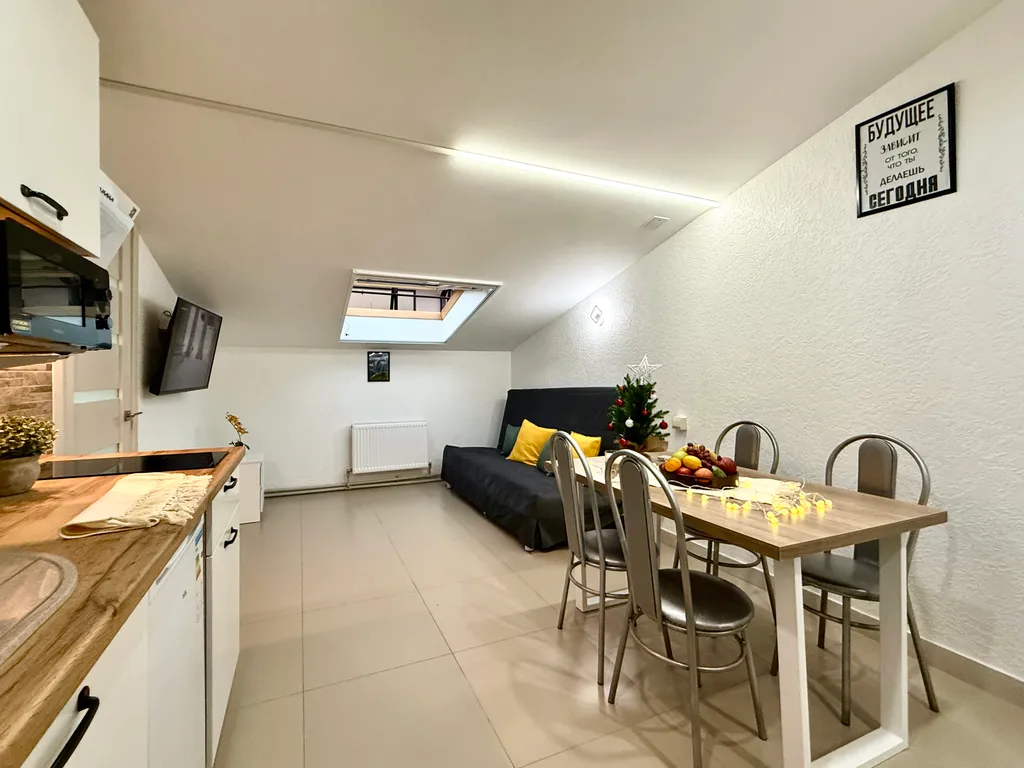 №3 "Полулюкс" на мансардном этаже