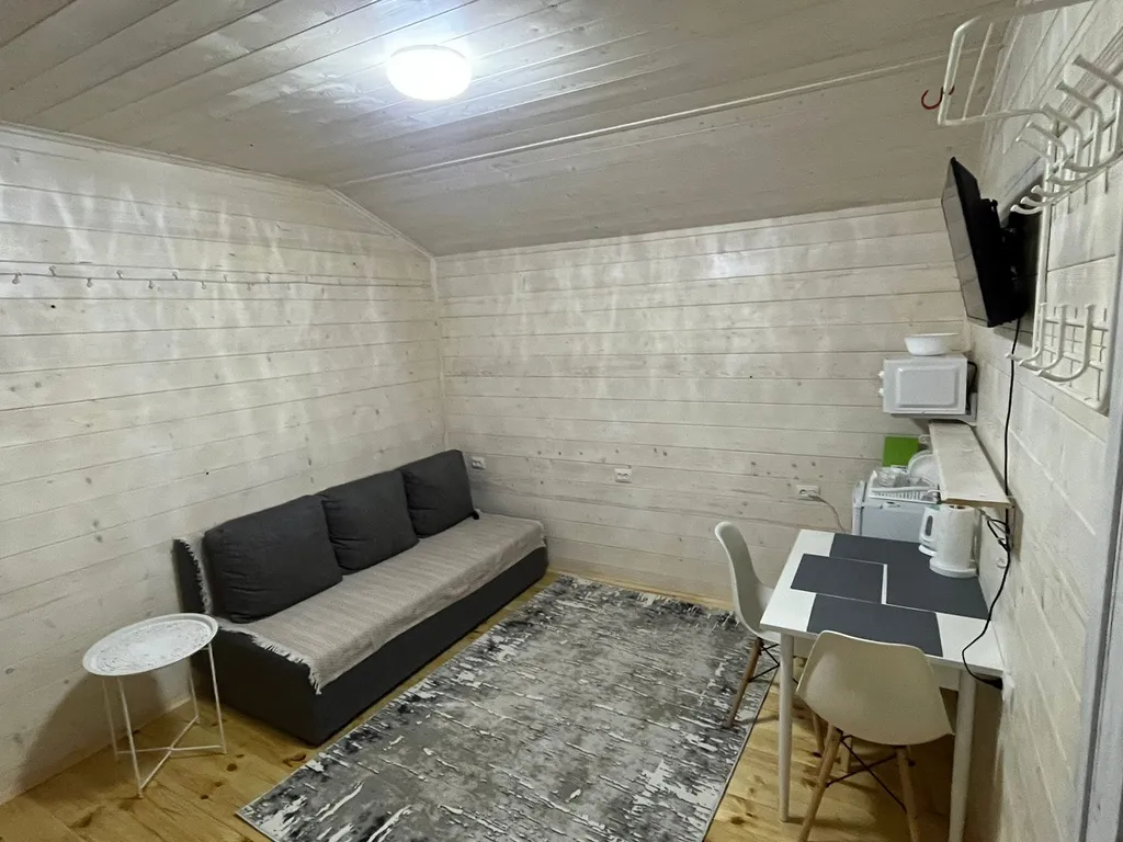 Двухкомнатный домик с террасой