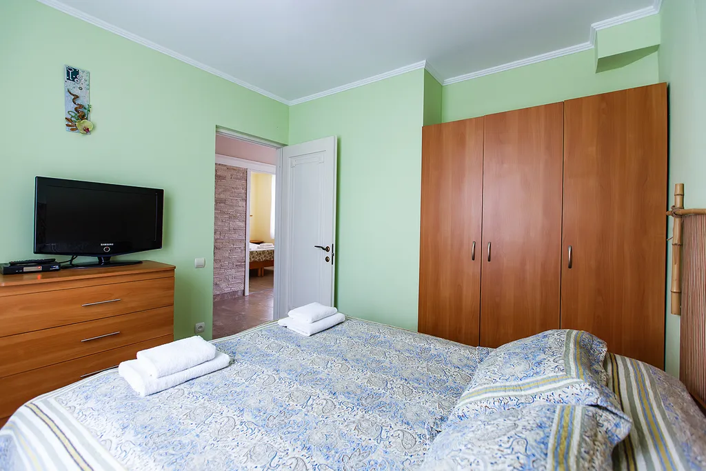 4-комнатная Квартира