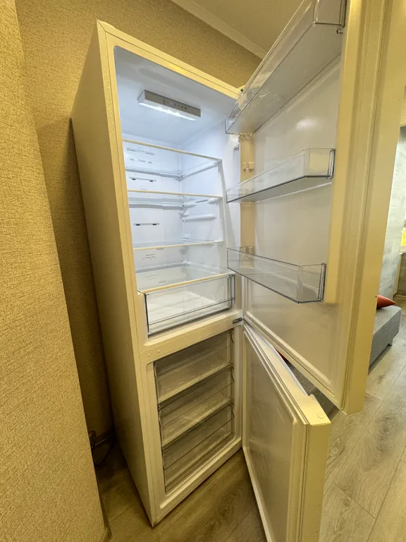 Совершенно новая чистая квартира в тихом районе города