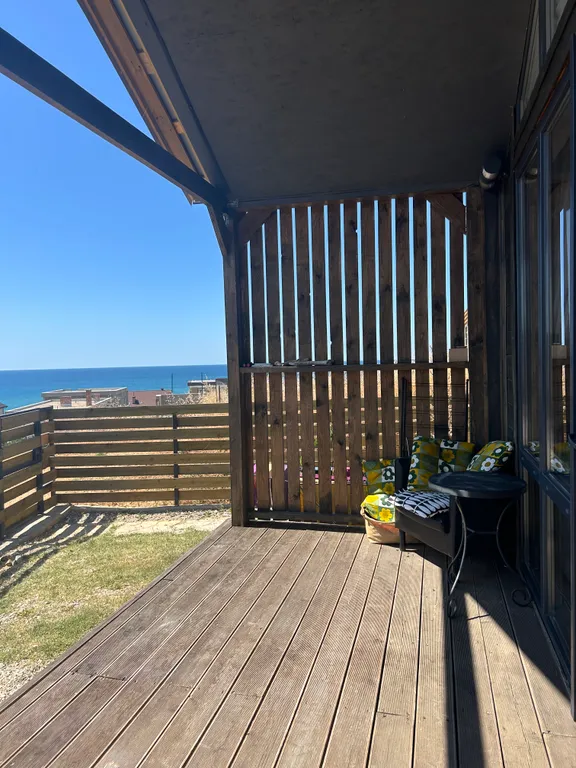 Дом с видом на море