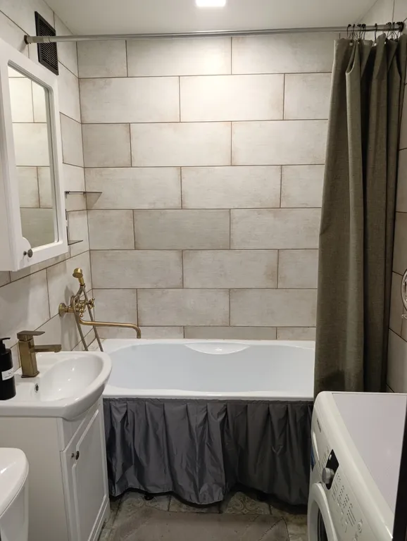 Уютная однокомнатная квартира возле ТРЦ Ярмарка