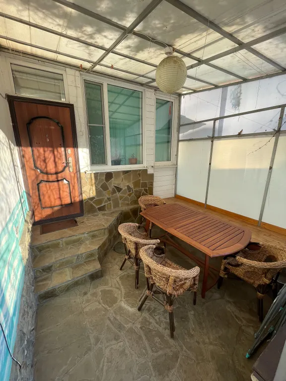 Ассоль 2-комнатный домик с кухней у Парка и Цветник