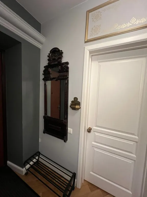 Квартира Трехкомнатная сталинка в центре — Минск