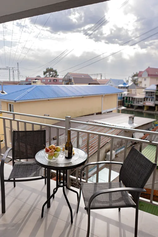 Студия в River house