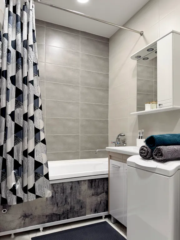 Квартира со свежим ремонтом и мебелью