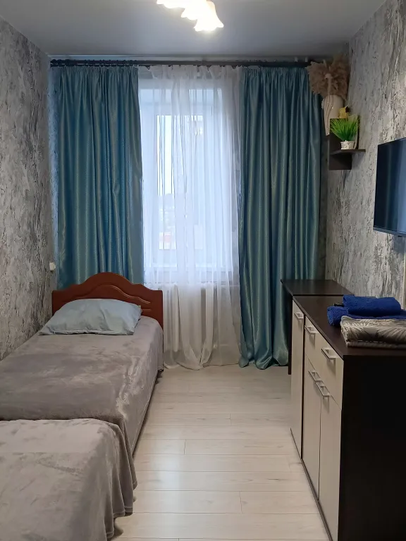 Двухкомнатная квартира рядом с вокзалом, аэропортом