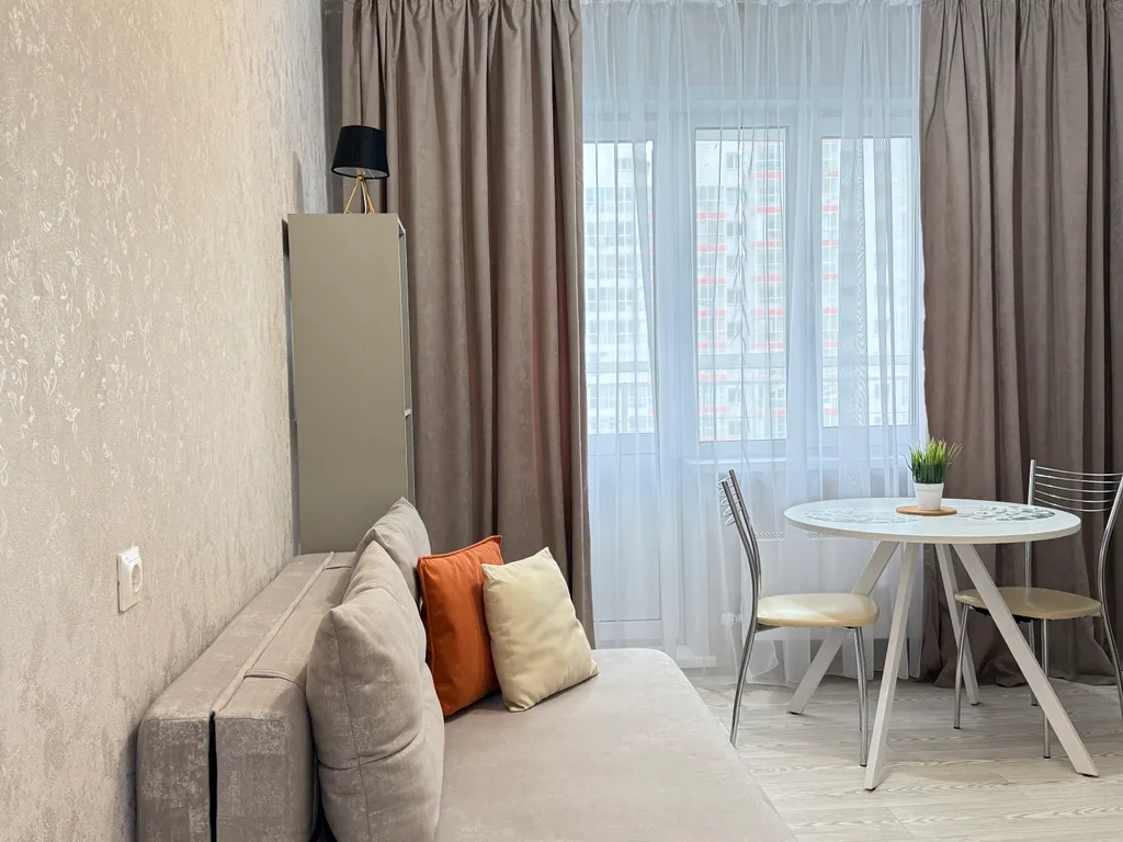 Квартира Отличная однокомнатная квартира рядом с набережной — Красноярск